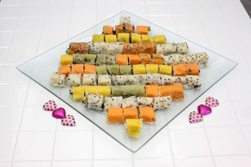 סושי פירות ענק